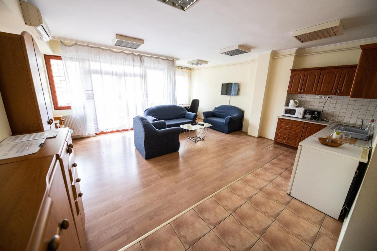 Elit Apartman Apartment Debrecen Luaran gambar